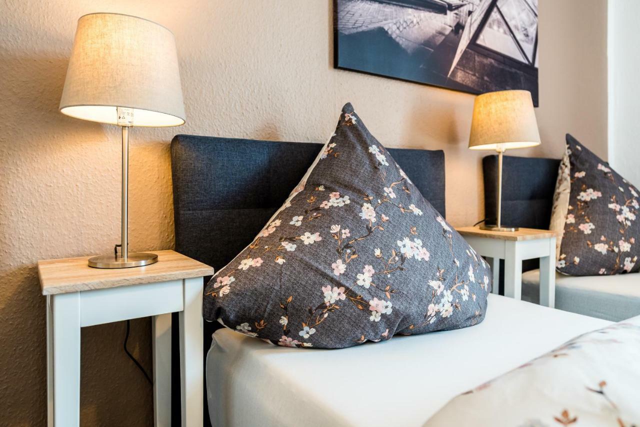 Adora Apartment Хилден Екстериор снимка